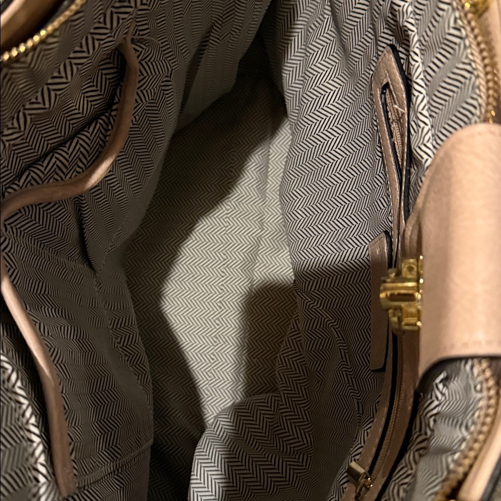 Steve Madden tote with detachable shoulder strap - Picture 7 of 9